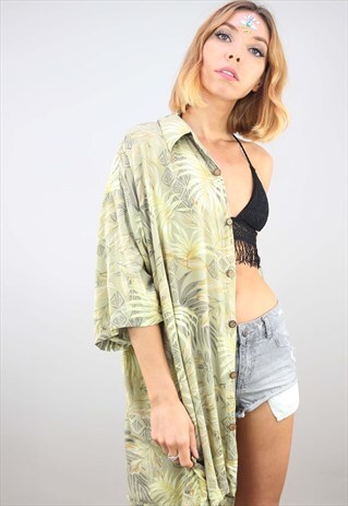 VINTAGE OVERSIZED SHORT SLEEVE HAWAIIAN PATTERNED SHIRT