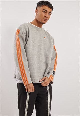 VINTAGE ADIDAS SWEATSHIRT
