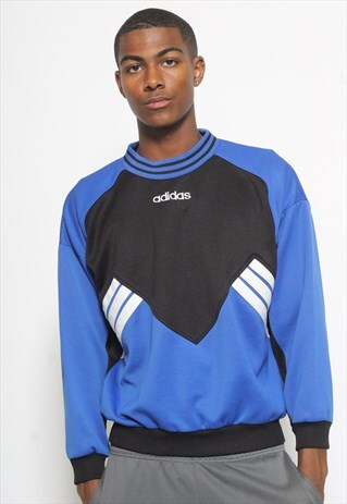VINTAGE ADIDAS SWEATSHIRT