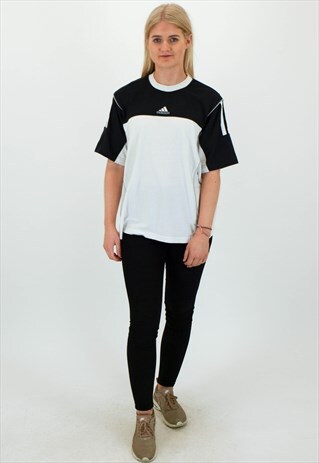 VINTAGE ADIDAS T-SHIRT