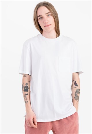 WHITE BASIC T-SHIRT