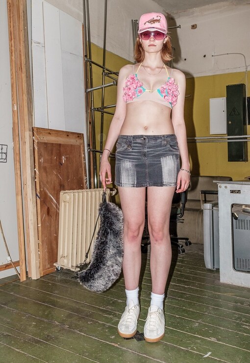 garment image