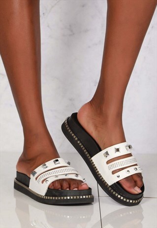 SLIP ON STUDDED DETAIL SLIDER IN WHITE