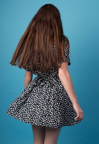 1990'S DAISY PRINT TEA DRESS IN NAVY BLUE