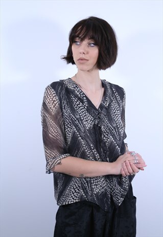 PRINTED BUTTON DOWN TOP