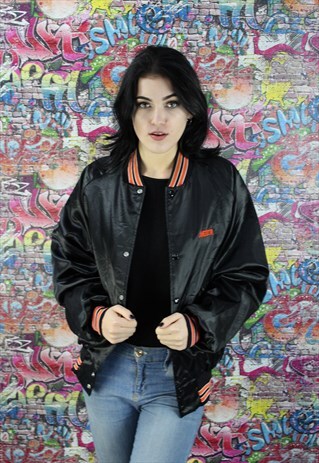 VINTAGE 90S BOMBER JACKET. UNISEX.