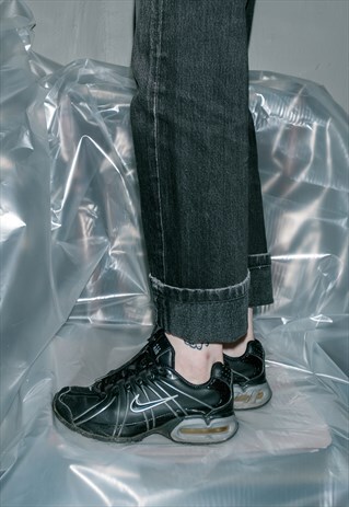 NIKE AIR VINTAGE SNEAKERS