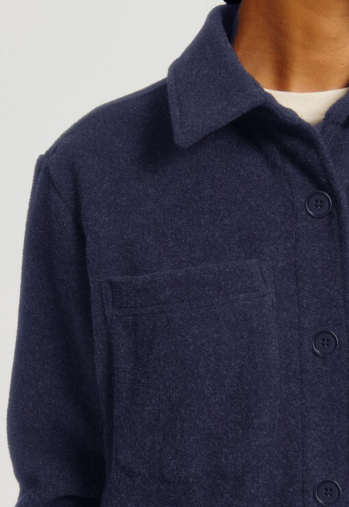 garment image