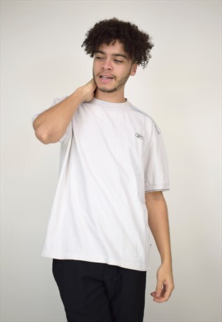 VINTAGE 90'S REEBOK T-SHIRT