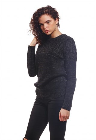 KNITTED SWEATER - BLACK