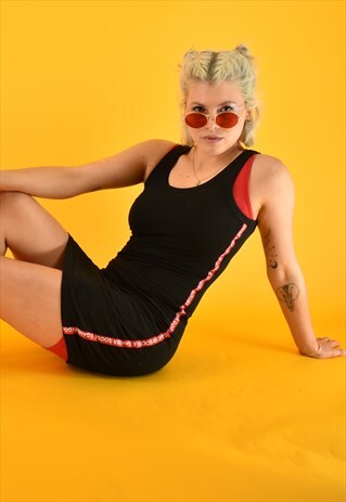 G&G BLACK RED WRITING RIBBON VEST DRESS