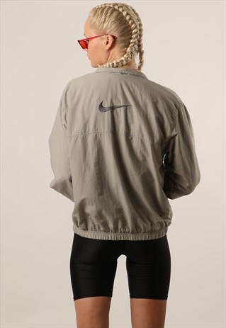 VINTAGE NIKE LIGHTWEIGHT FESTIVAL JACKET