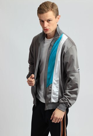 VINTAGE NIKE TRACK JACKET