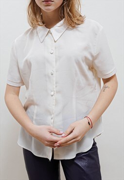 Vintage 70s Minimal Relaxed White Collared Button Up Blouse