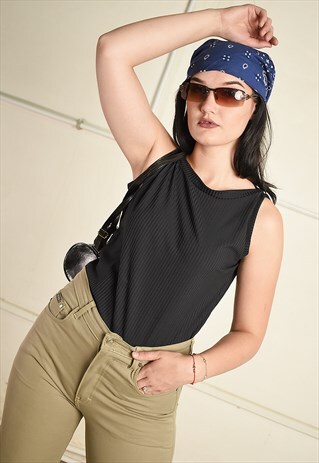 Y2K RETRO BASICS GRUNGE TANK TOP IN BLACK