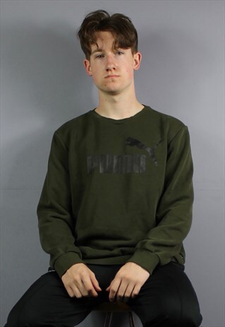 VINTAGE PUMA SWEATSHIRT IN GREEN WITH PRINTED SPELLOUT LOGO.