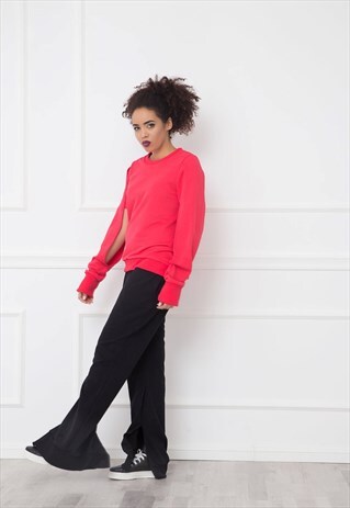 BLACK PANTS WITH SLITS