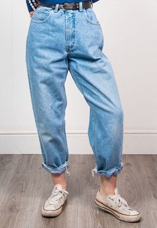 VINTAGE 90'S LIGHT BLUE DENIM FRAYED RAW HEM MOM JEANS