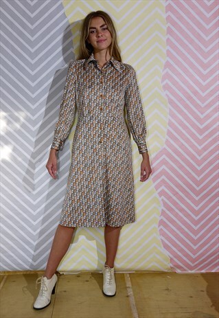 DRESS, VINTAGE 70S, BROWN & CREAM HORSES PRINT