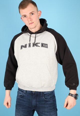 VINTAGE NIKE HOODIE IN MULTICOLOUR NH65