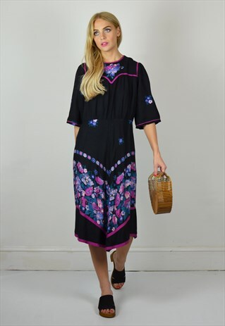 VINTAGE 70S BLACK & PINK PATTERN BOHO FESTIVAL MIDI DRESS