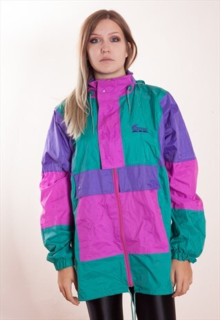 VINTAGE NYLON WINDBREAKER FROM THE 90S