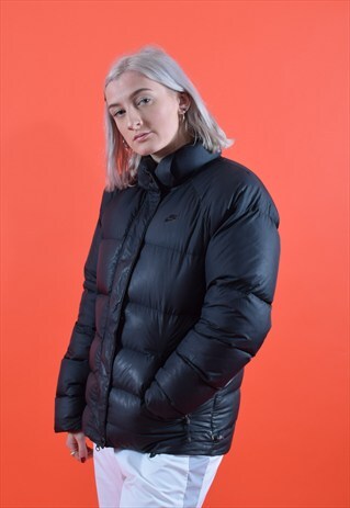 BLACK NIKE ZIP UP PUFFA COAT