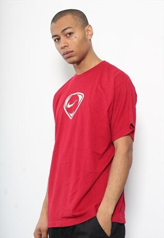 VINTAGE NIKE T-SHIRT RED