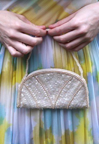 MISS UNIVERSE VINTAGE 1950S BEARD PEARL SEQUIN BRIDAL BAG