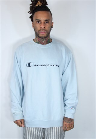 CHAMPION EMBROIDED SWEATSHIRT