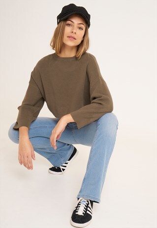 SUBDUED GREEN RIBBED CROPPED JUMPER
