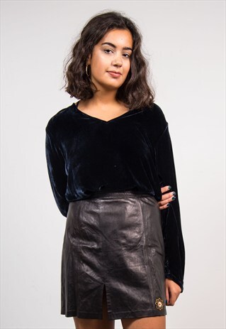 VINTAGE 90'S NAVY LONG SLEEVE VELVET TOP