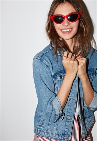 SUBDUED RED CAT-EYE SUNGLASSES