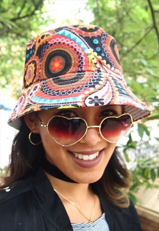 MULTI PRINT DOTS BUCKET HAT