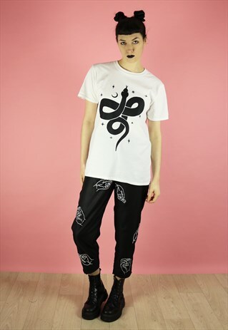 COILED SNAKE MOON STARS ILLUSTRATION PRINT T-SHIRT - WHITE