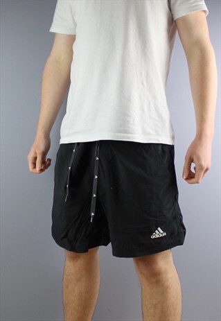 VINTAGE ADIDAS SHORTS IN BLACK WITH POCKETS, EMBROIDERED LOG