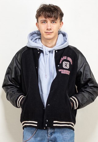 VINTAGE 90'S MEN INSULATED VARSITY JACKET IN BLACK