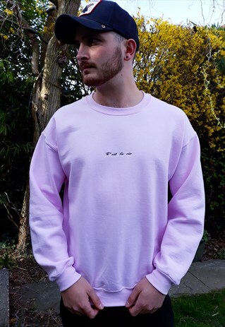 C'EST LA VIE EMBROIDERED SWEATSHIRT IN PINK