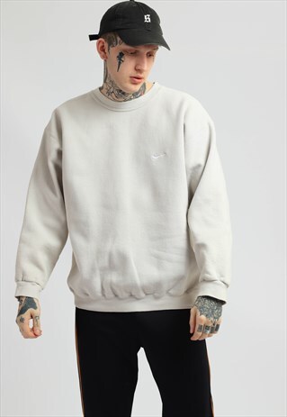 VINTAGE NIKE SWEATSHIRT