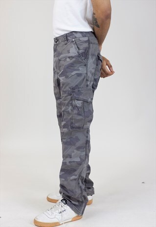 VINTAGE 90S GREY CAMO LIGHT CARGO TROUSERS