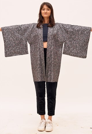 VINTAGE KIMONO IN GREY STYLISH DESIGN
