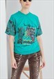 VINTAGE 90S V-NECK T-SHIRT IN GREEN WITH ABSTRACT PRINT