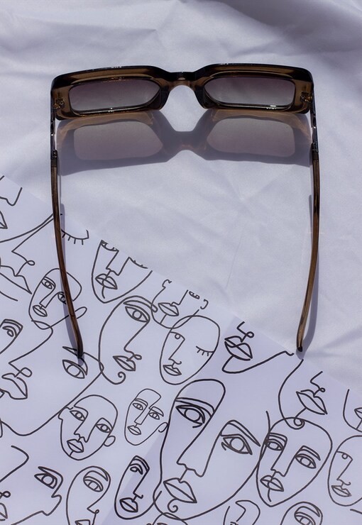 garment image