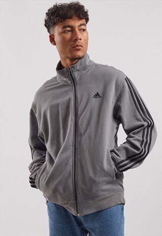 VINTAGE ADIDAS ZIP-UP SWEATSHIRT