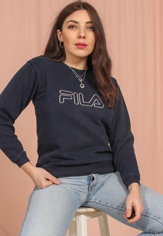 VINTAGE 90S FILA SWEATSHIRT IN NAVY BLUE