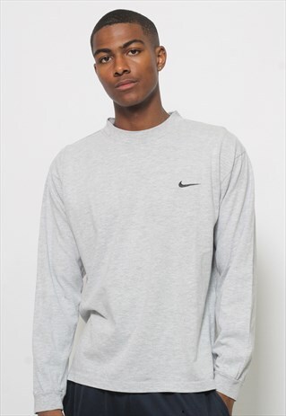 VINTAGE NIKE LONG SLEEVE T-SHIRT