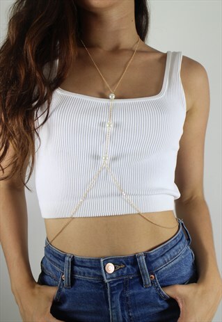 Y2K BODY CHAIN IN GOLD WITH FAUX PEARL BEAD