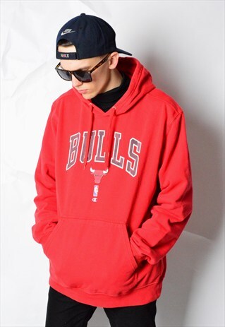 VINTAGE 90S RED NBA CHICAGO BULLS HOODIE