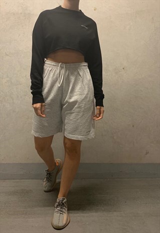 TRUTHWEAR BLACK LONG SLEEVE CROP TOP