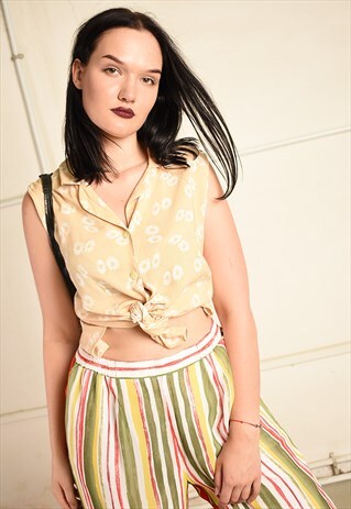 VINTAGE 90S RETRO NEUTRAL PARIS CHIC TOP WITH DAISY PRINT